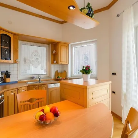 Ferienwohnung Fuer 3 Personen Ca 58 Qm In Crikvenica, Kvarner Bucht Und Umgebung Apartman Crikvenica